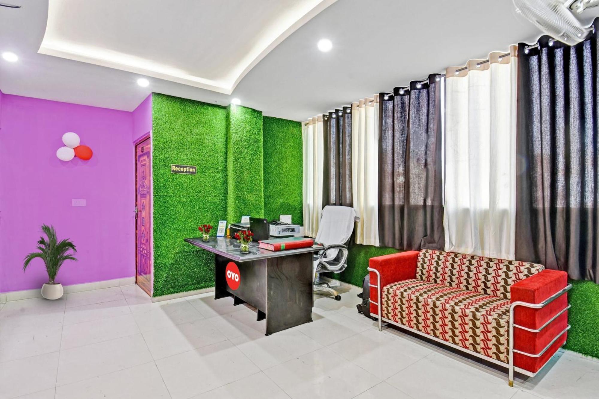 Hotel O Lotus Inn Danapur Екстер'єр фото